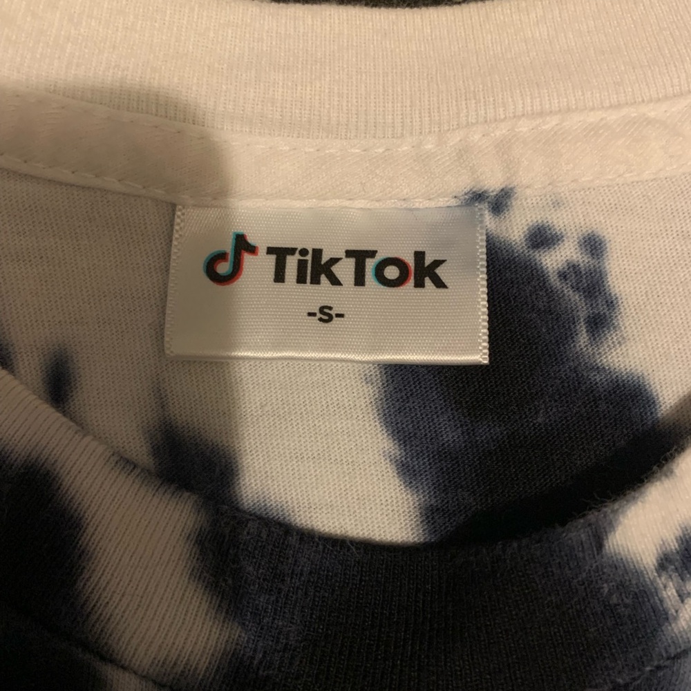 EUC TikTok Tie-Dye T-Shirt - Picture 2 of 7
